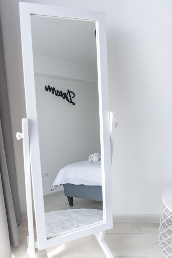 Amazing Condo In Brasov By Valentino - Free Garage Parking מראה חיצוני תמונה